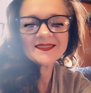 Meet your Posher, Sheila faye